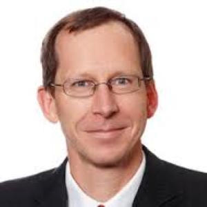 Dr Stephen King Headshot 